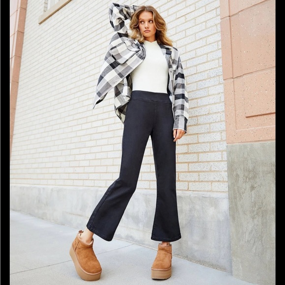 Free People- We The Free In My Feelings Cropped Stretchy Jeans - NWT - Picture 3 of 4